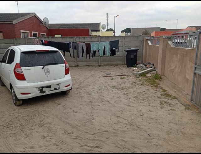 2 BEDROOM FREEHOLD FOR SALE IN PHILIPPI